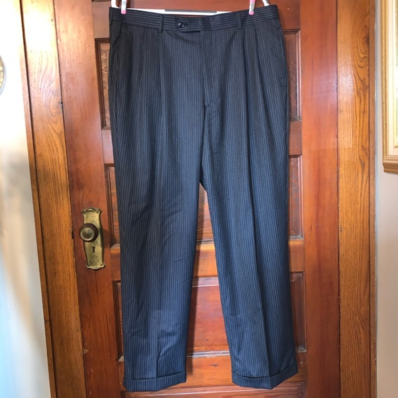 Jones New York Suit Reg 43 - Picture 10 of 13